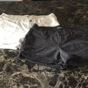 2 pairs denim shorts